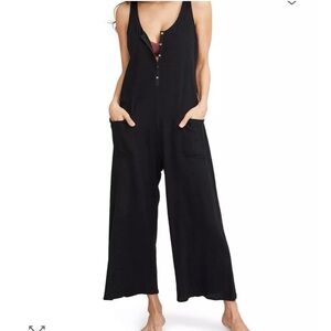 Hatch 24/7 feeding jumpsuit, worn once. Black size 1 in Hatch sizing